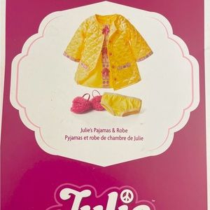 Julie’s robe, pajamas, and slippers.